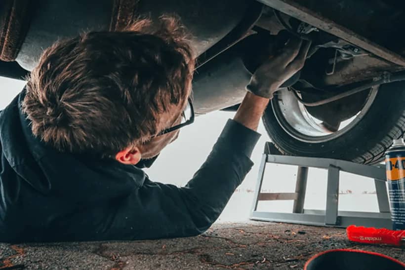 Car Oil Filter - The Complete Guide on How to Open, Clean and Change Your Oil Filter